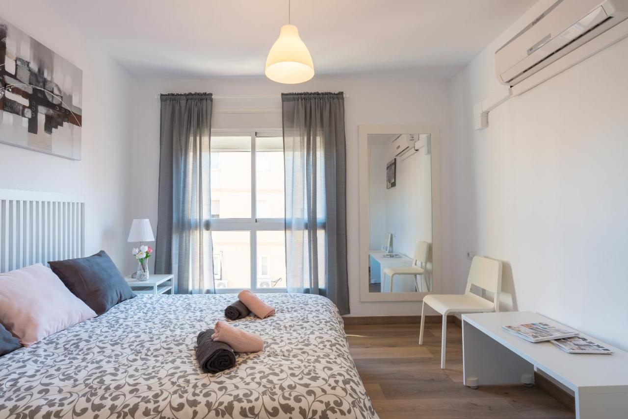 Soho Centro Terrace 2 Rooms Young People Only Malaga Bagian luar foto