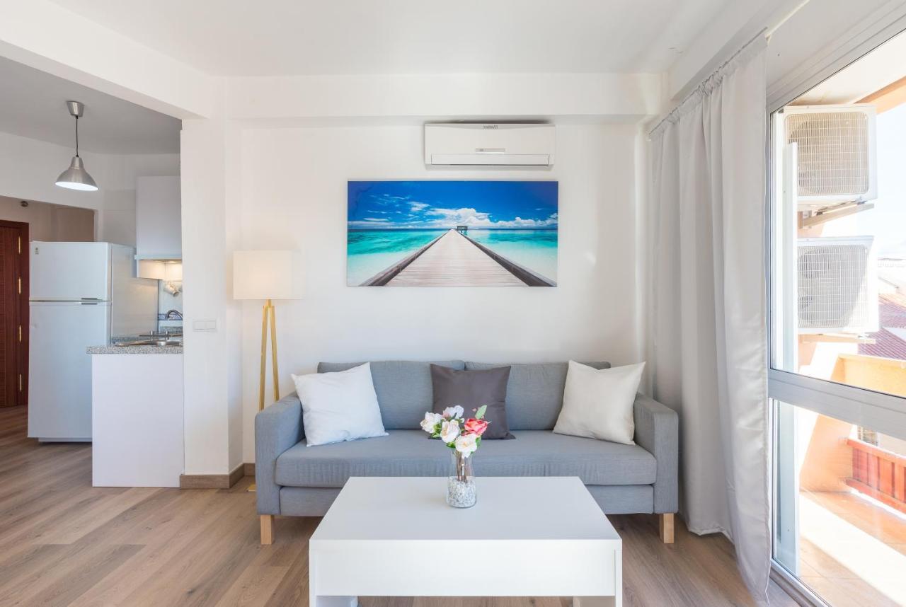 Soho Centro Terrace 2 Rooms Young People Only Malaga Bagian luar foto